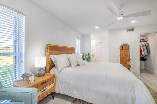 Building Photo - 2920 SW 15th St