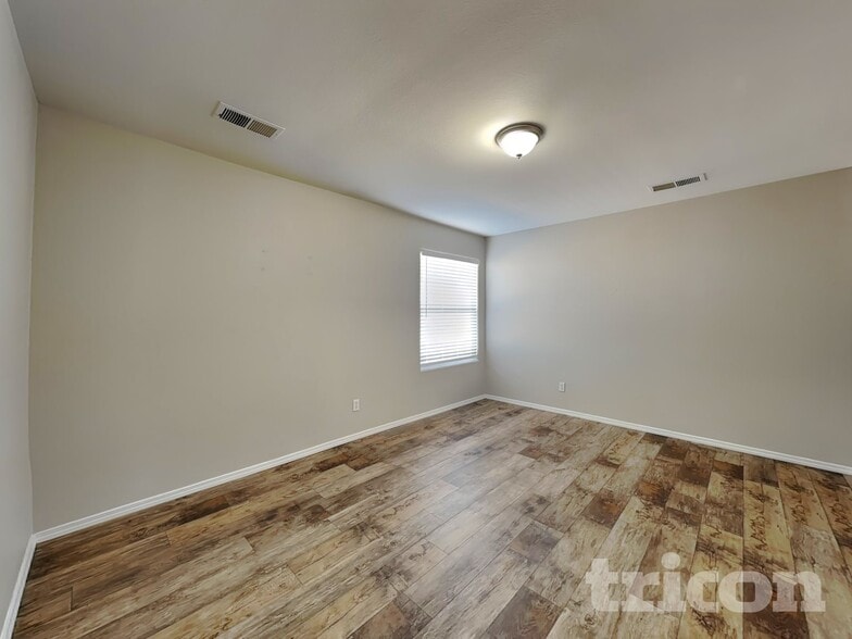 Building Photo - 7609 Snowy Egret Ct NW