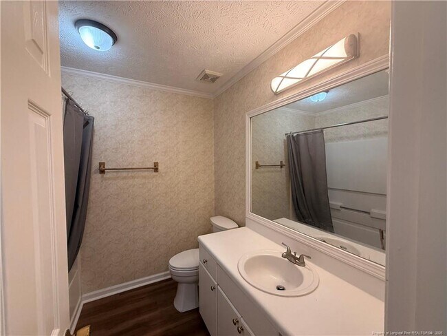 Building Photo - 412 Bubble Creek Ct