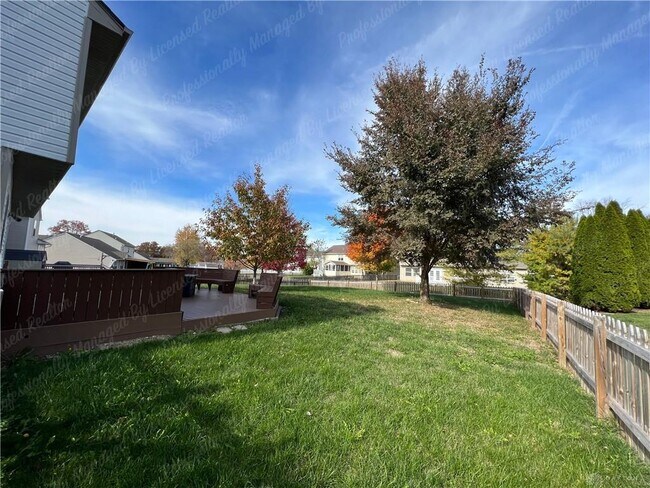 Building Photo - 1131 Windsong Trail