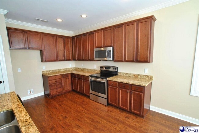 Building Photo - 1355 Millbank Dr