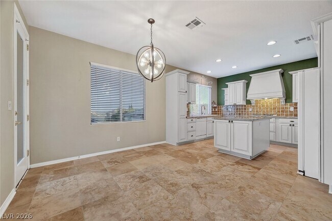 Building Photo - 11821 Luna Del Mar Ln