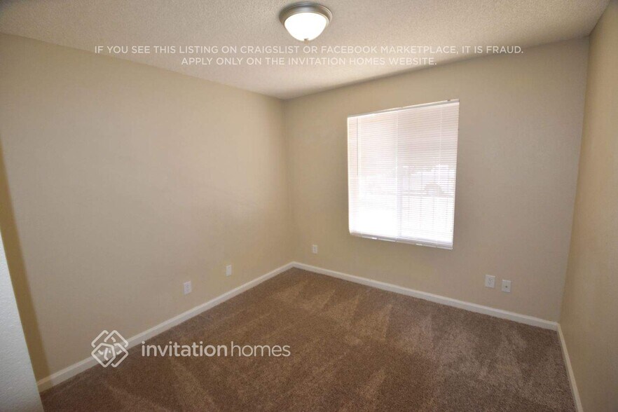 Building Photo - 3302 W Angela Dr
