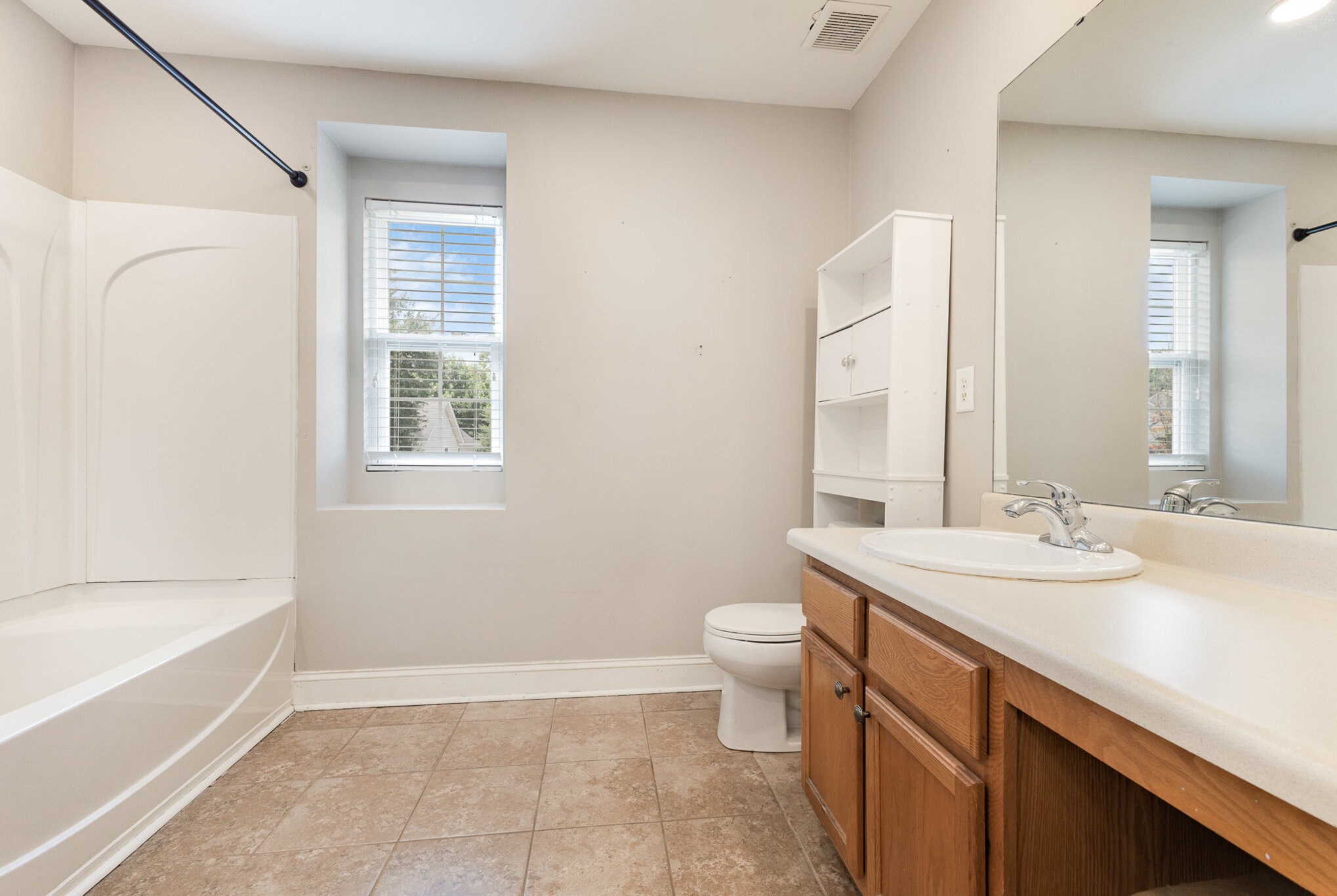 Building Photo - 14014 Pinyon Pine Ln