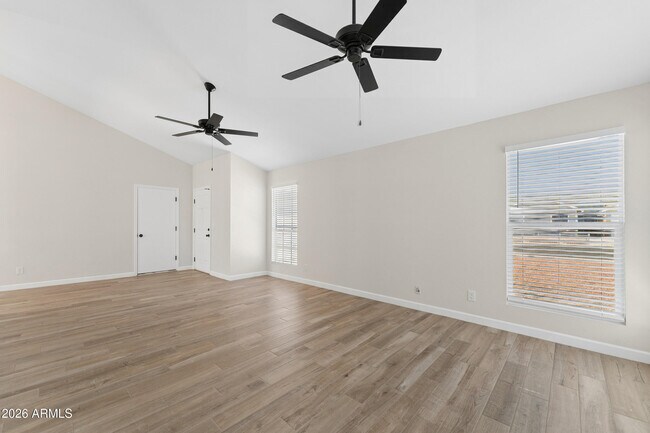 Building Photo - 7214 W Sierra Vista Dr