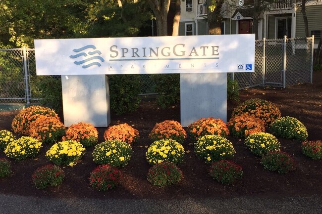 Primary Photo - Spring Gate Apartments