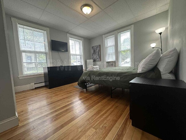 Building Photo - 73 Green Hill Pkwy