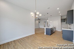 Building Photo - 102 George Erath