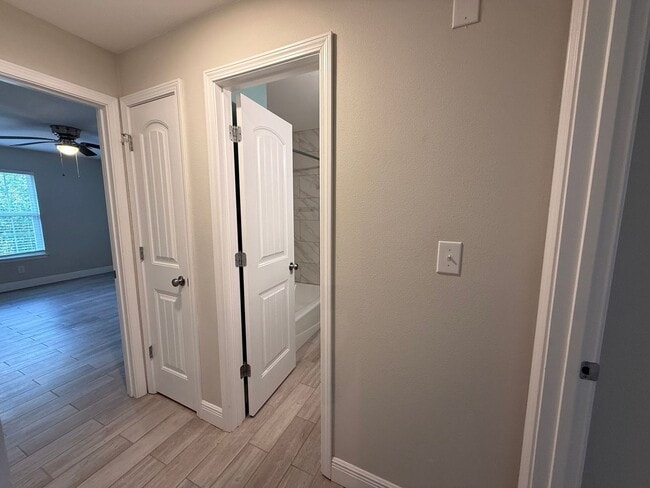 Building Photo - Gulf Breeze - Santa Rosa Shores - 2 bedroom, 1 bathroom
