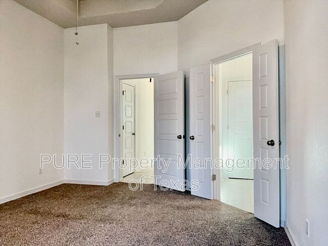 Building Photo - 18005 Pomelo Ln