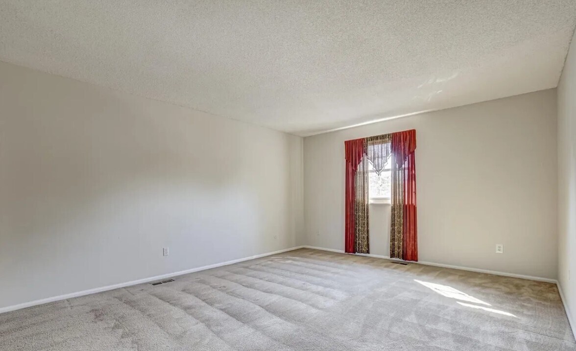 Building Photo - 17357 E Asbury Cir