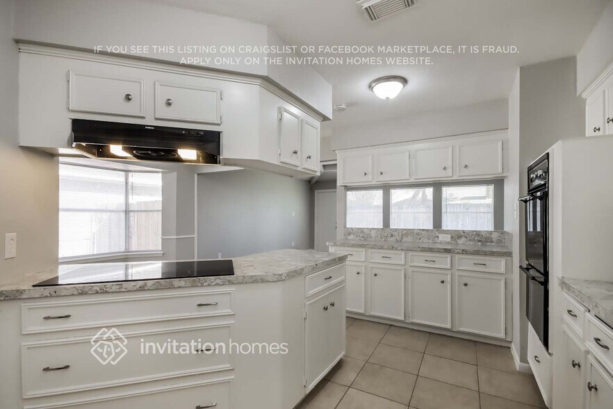 Building Photo - 29114 Raestone St