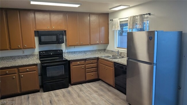 Building Photo - 426 Greenbriar Townhouse Way