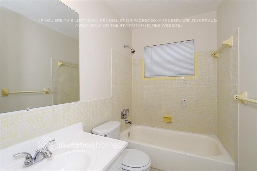 Building Photo - 718 Jordan Ave