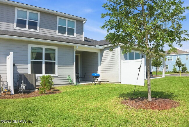 Building Photo - 395 Cherry Elm Dr