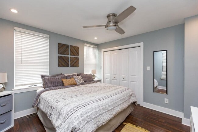 Building Photo - 2658 Edgemont St