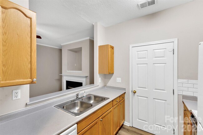 Building Photo - 6349 Mallard View Ln