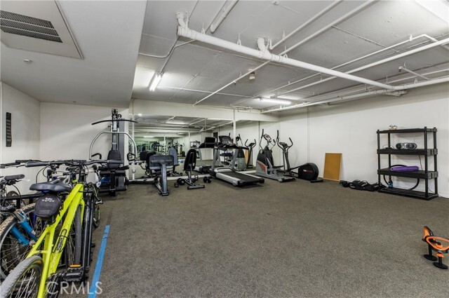 Building Photo - 11851 Laurelwood Dr