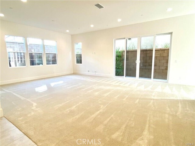 Building Photo - 222 Parkwood