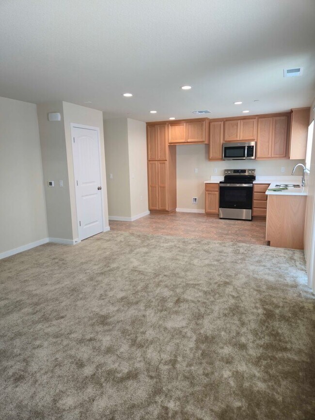 Building Photo - Vacant- Must Apply to schedule viewing
