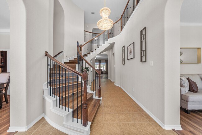 Building Photo - 2153 Summit Mist Dr