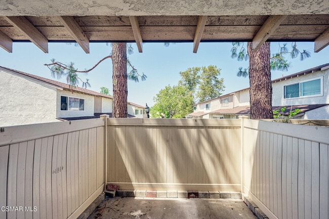 Building Photo - 1372 Ramona Dr