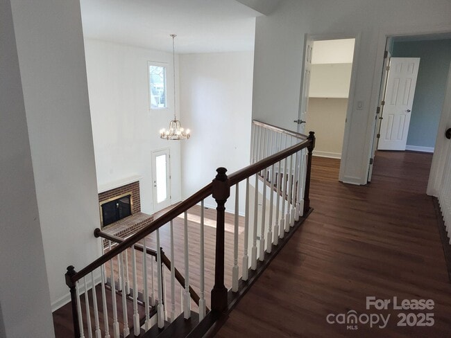 Building Photo - 5206 Dunrobin Ln