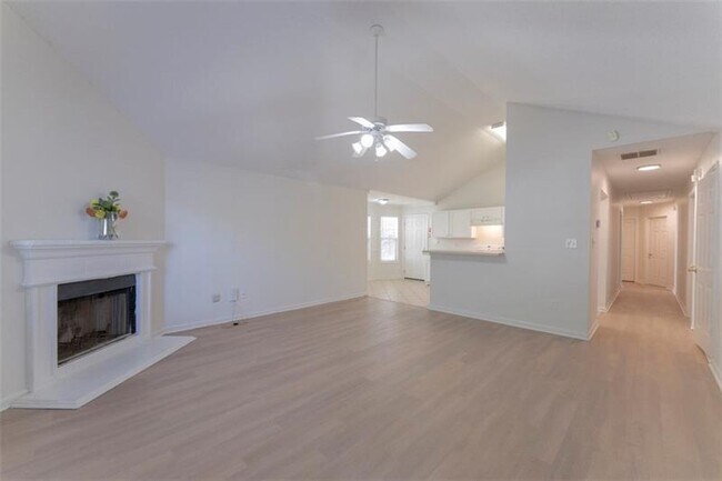 Building Photo - 7065 Mahonia Pl