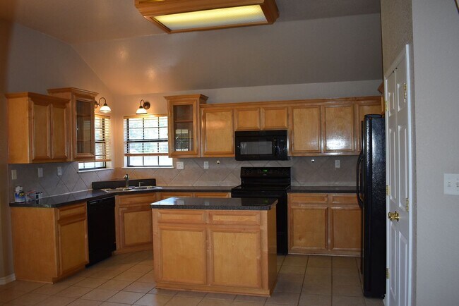 Building Photo - 3BD/2BA Home in Harker Heights with desira...