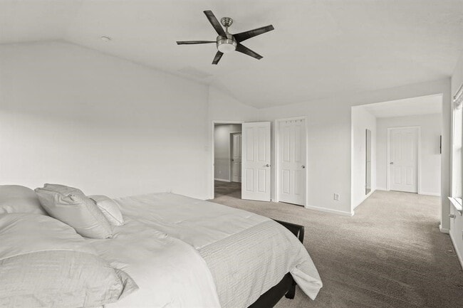 Building Photo - 6719 Path Way Ct