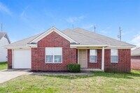 Building Photo - 4551 Cedargreen Cove