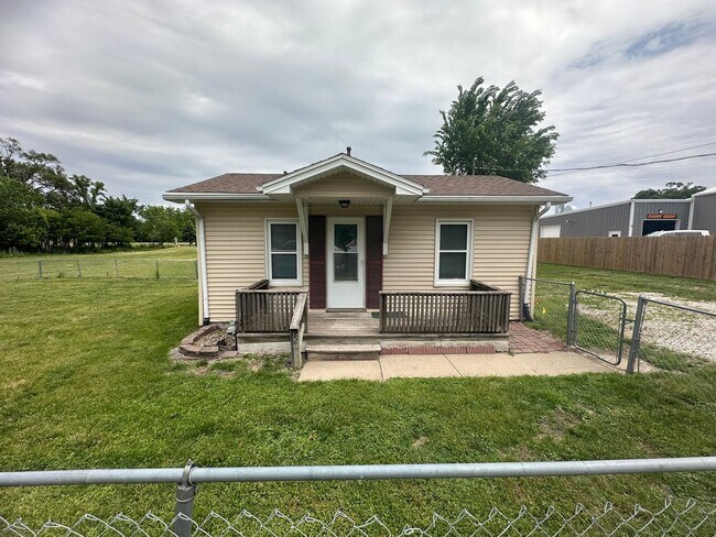 Primary Photo - 1 bedroom house available soon