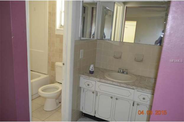 Building Photo - 7437 Carmel Ave