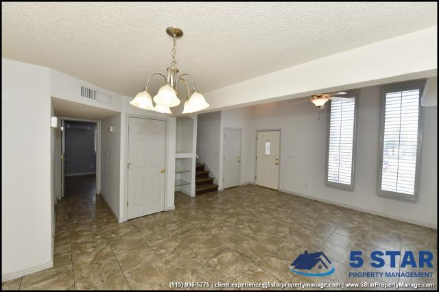 Building Photo - 5 bedroom in El Paso TX 79938