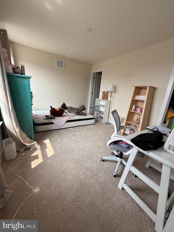 Building Photo - 189 Green Poplar Loop