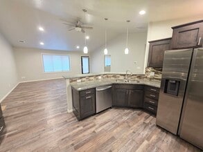 Building Photo - 2050 Quail St