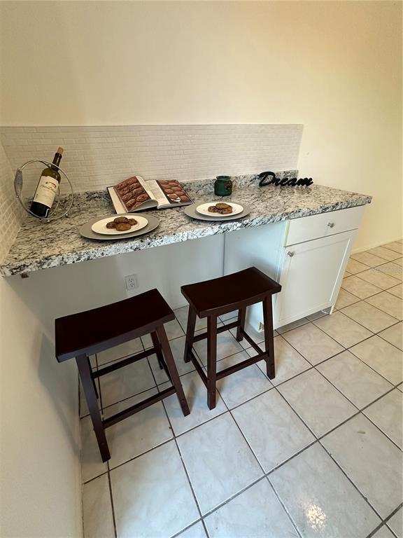 Building Photo - 9474 Tacoma Ave