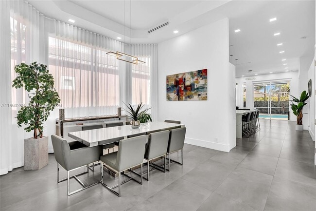 Building Photo - 5851 NW 125th Terrace