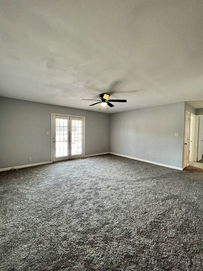 Building Photo - 374 JACK MILLER BLVD UNIT A CLARKSVILLE, TN 37042