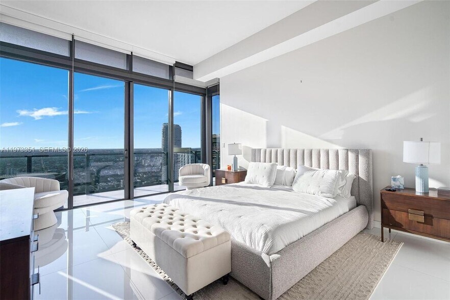 Building Photo - 88 SW 7th St