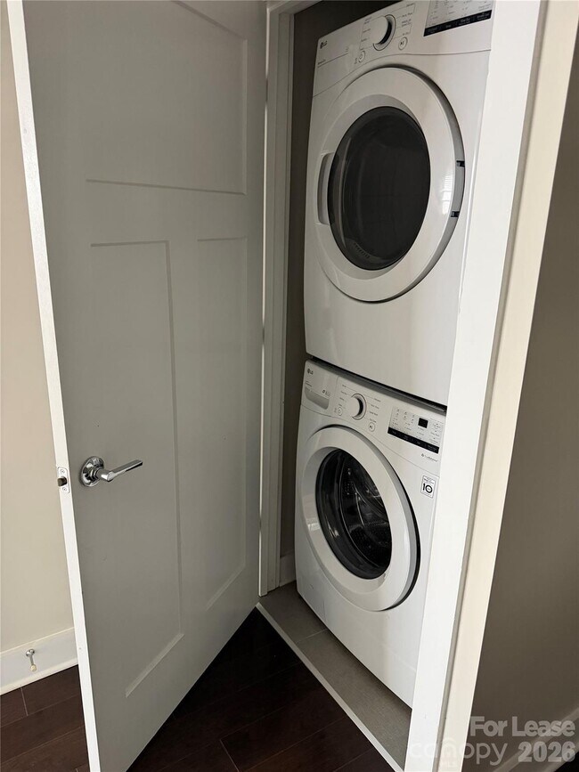 Building Photo - 1739 Cannon View Ln