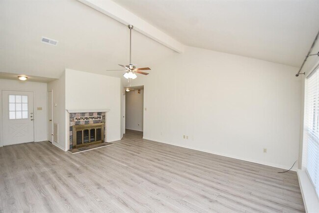 Building Photo - 4018 Bassingham Dr