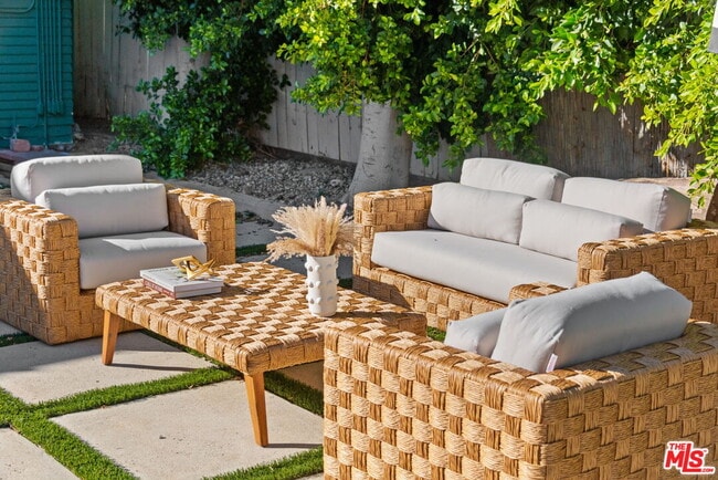 Building Photo - 1224 N Ogden Dr