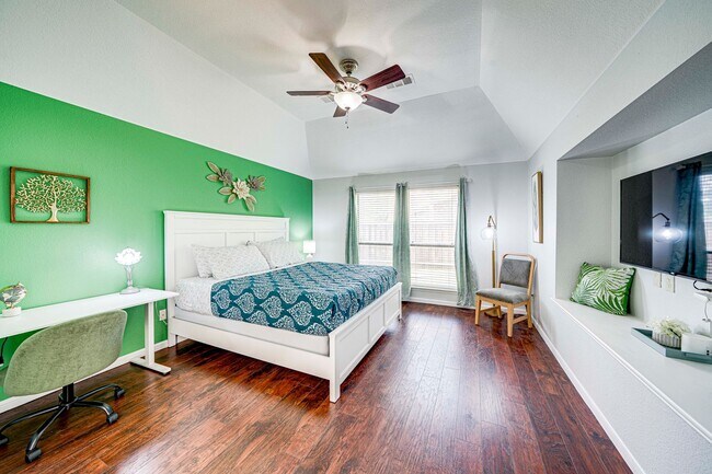 Building Photo - Property for Lease in Little Elm!
