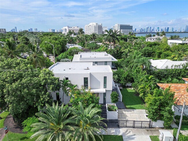 Building Photo - 4364 Alton Rd