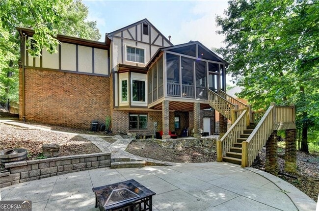 Building Photo - 350 S Satinwood Pl