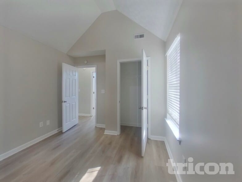 Building Photo - 162 Willow Springs Ln