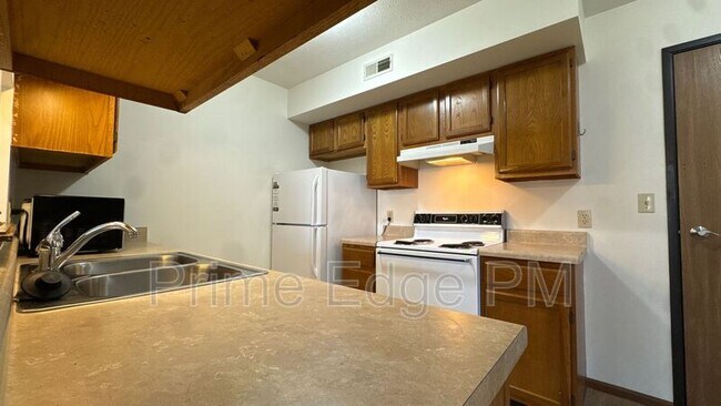 Building Photo - 1500 Knox St