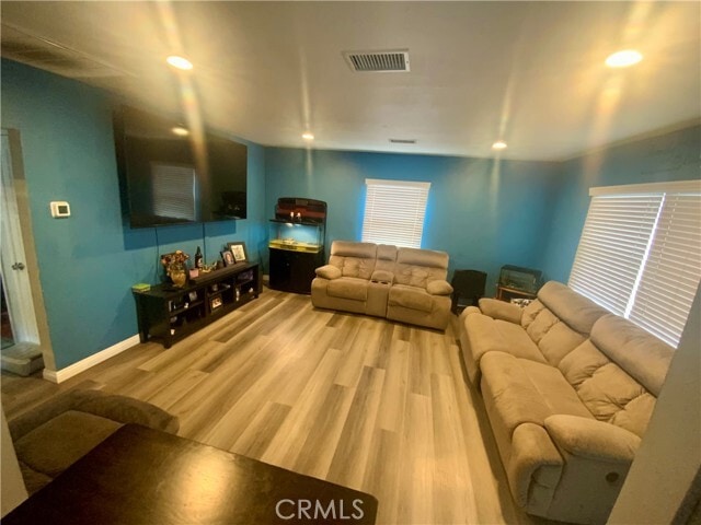 Building Photo - 206 E Raymond St