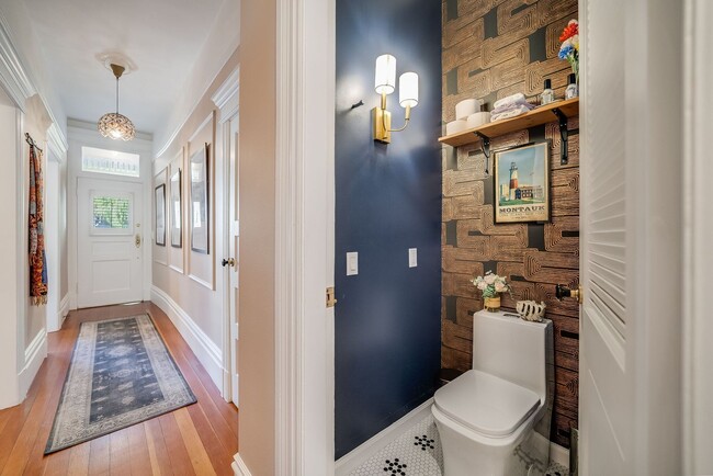 Building Photo - Cole Valley/Ashbury Heights: Remodeled Fla...